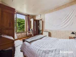 Maison de 80.0 m² à Suresnes