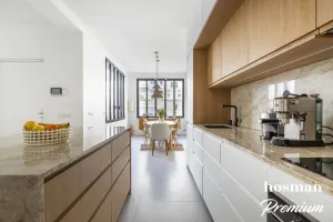 Maison de 146.0 m² à Paris