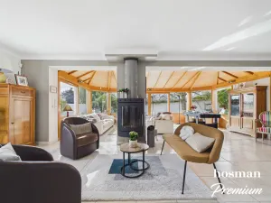 Maison de 201.3 m² à Saint-Sébastien-sur-Loire