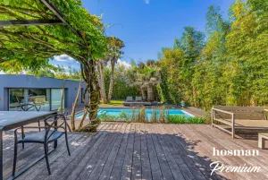 Maison de 212.0 m² à Mérignac