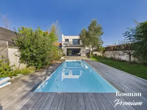 Maison de 160.0 m² à Bordeaux