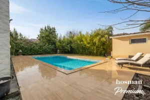 Maison de 298.0 m² à Mérignac