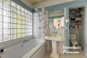 Appartement de 143.0 m² à Paris