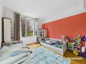 Appartement de 85.0 m² à Suresnes