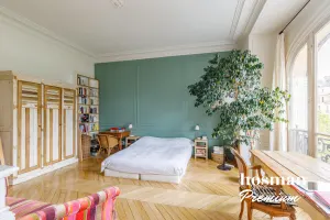 Appartement de 158.0 m² à Paris