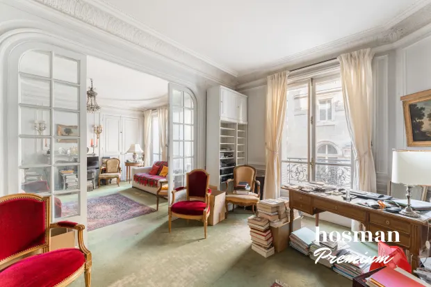 Appartement de 136.0 m² à Paris