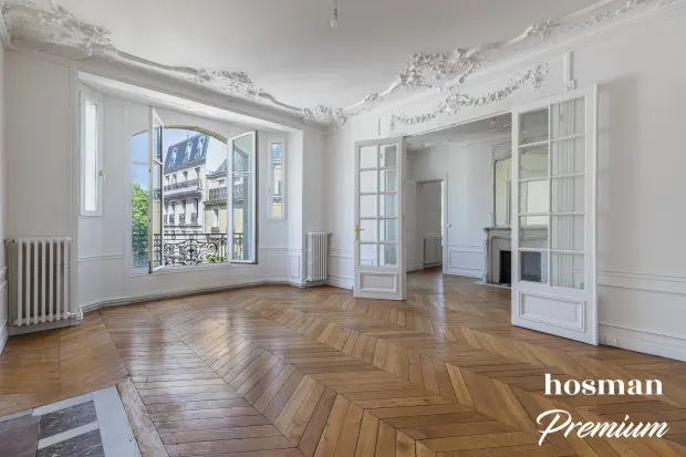 Appartement de 121.0 m² à Paris