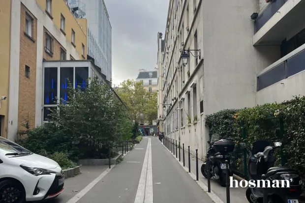 Parking de 11.5 m² à Paris