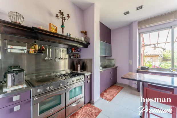 Maison de 230.0 m² à Bordeaux