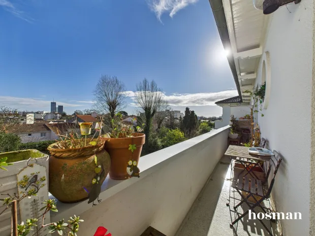 Appartement de 84.05 m² à Bordeaux