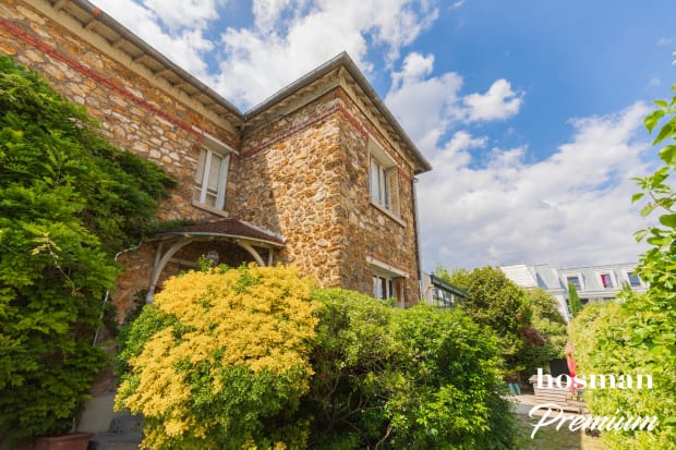 Maison de 126.61 m² à Suresnes