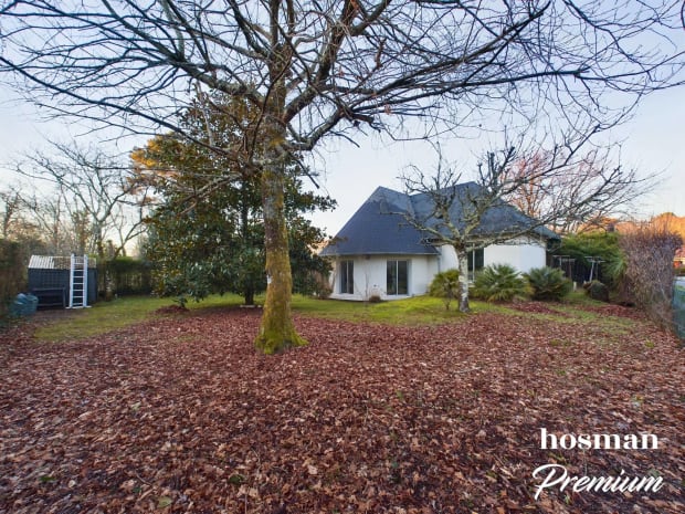 Maison de 154.0 m² à Saint-Médard-en-Jalles