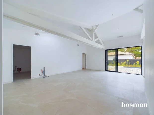 Maison de 196.5 m² à Canéjan