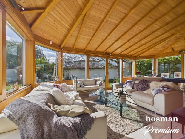 Maison de 201.3 m² à Saint-Sébastien-sur-Loire