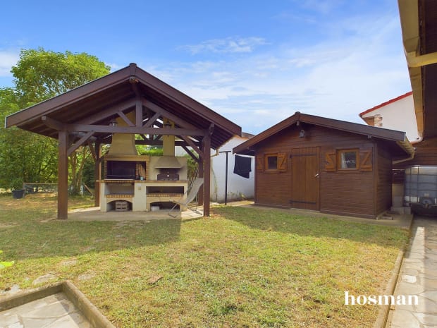 Maison de 106.0 m² à Saint-Genis-Laval