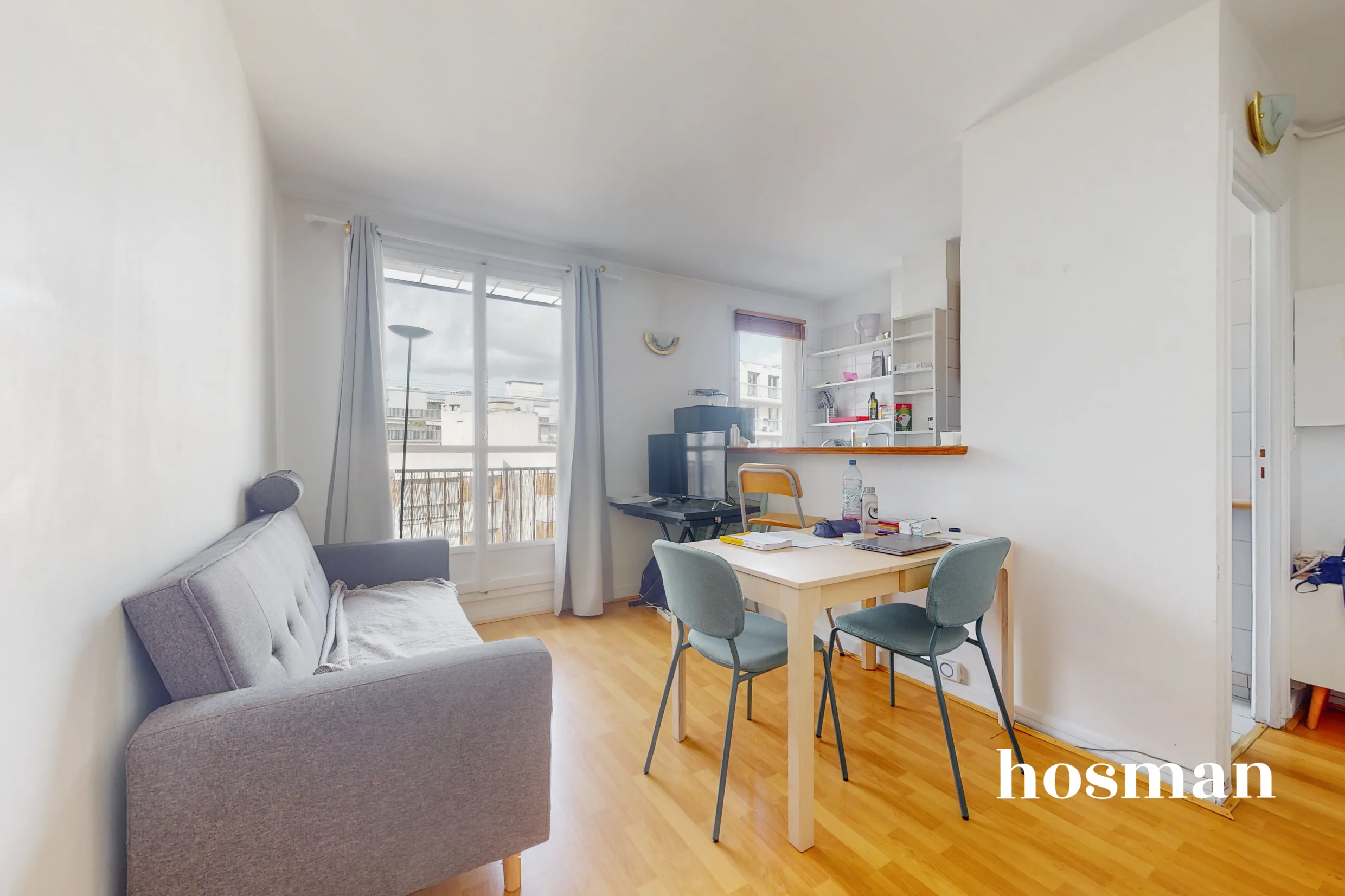 Ravissant 2 pièces - 32 m2 - En étage élevé, au calme, balcon et
