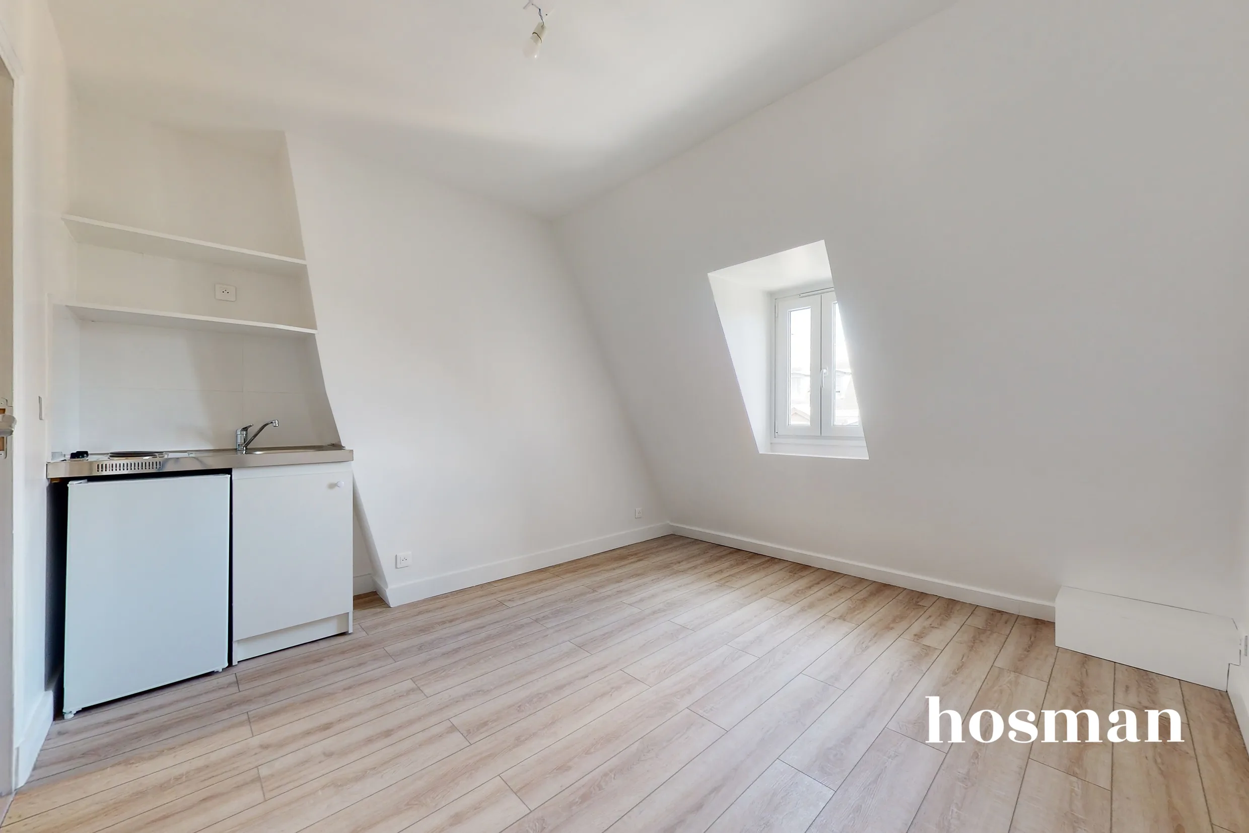 Rénové récemment ! Ravissant studio de 16m2 Entièrement aménagé en