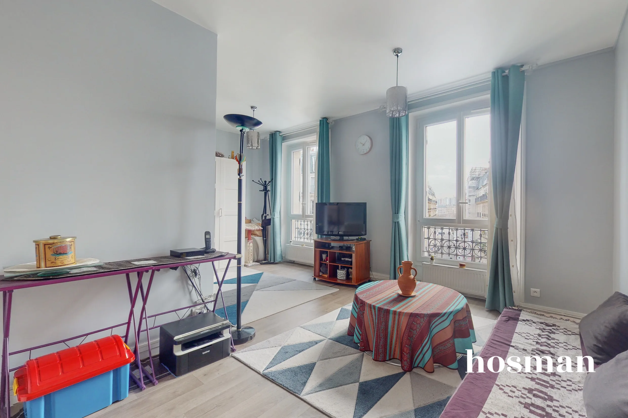 Bel appartement 3 pièces de 47m² en bon état général - Situé Rue Pajol ...