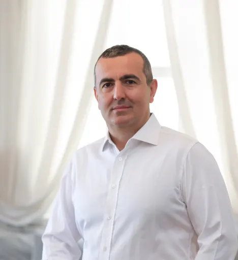 Numan Numan, Partner, 212 VC