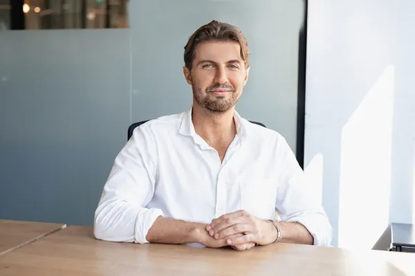 Clearly raises $1.35M
