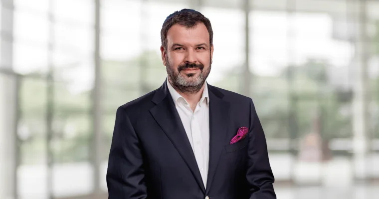 Blue Longevity Clinic raises €2M 