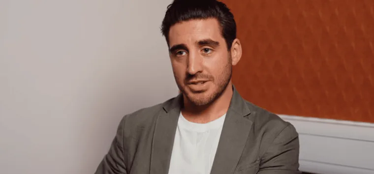 sencillo secures 350k