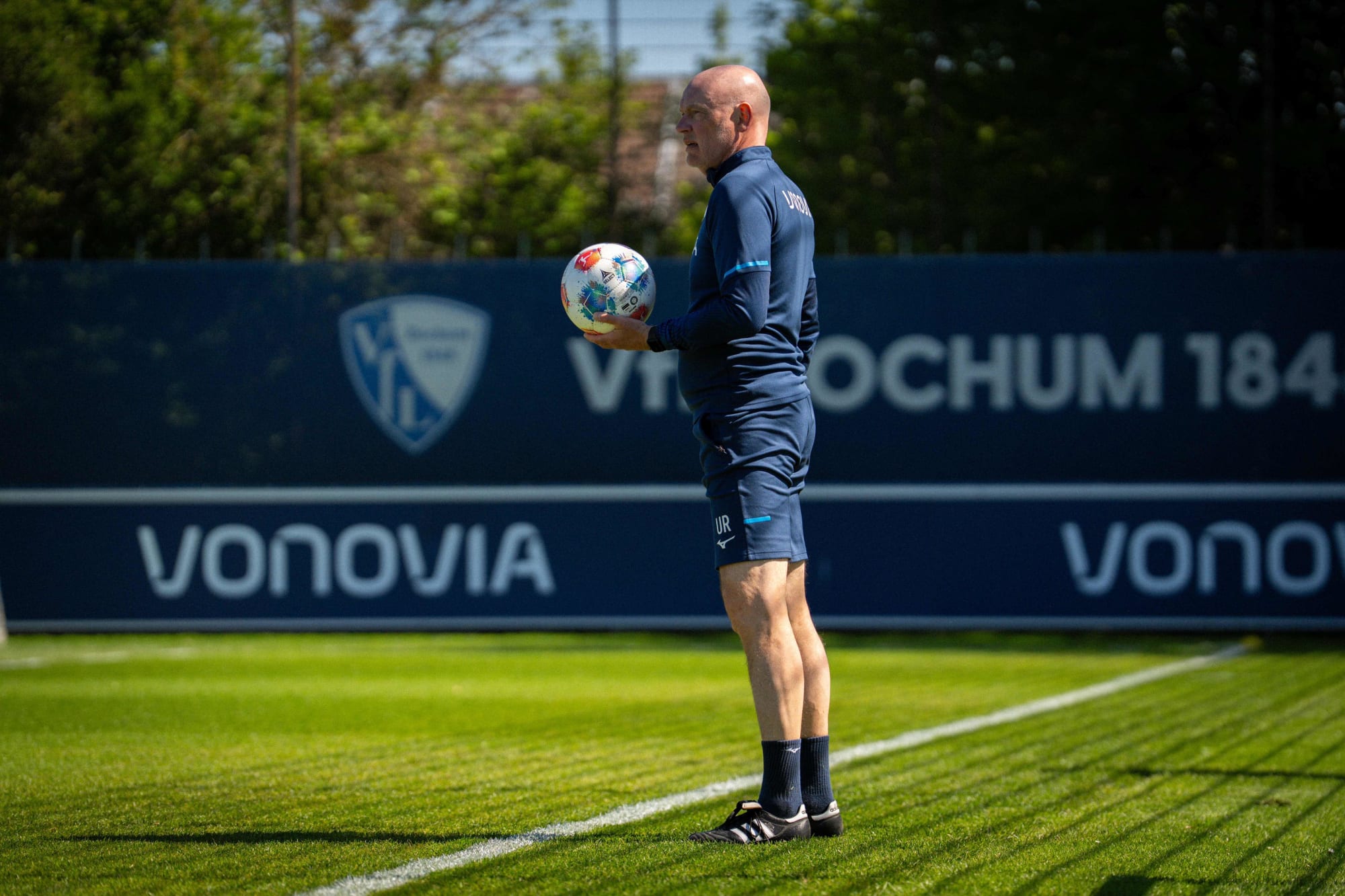 Uwe Rösler auf dem Trainingsplatz.