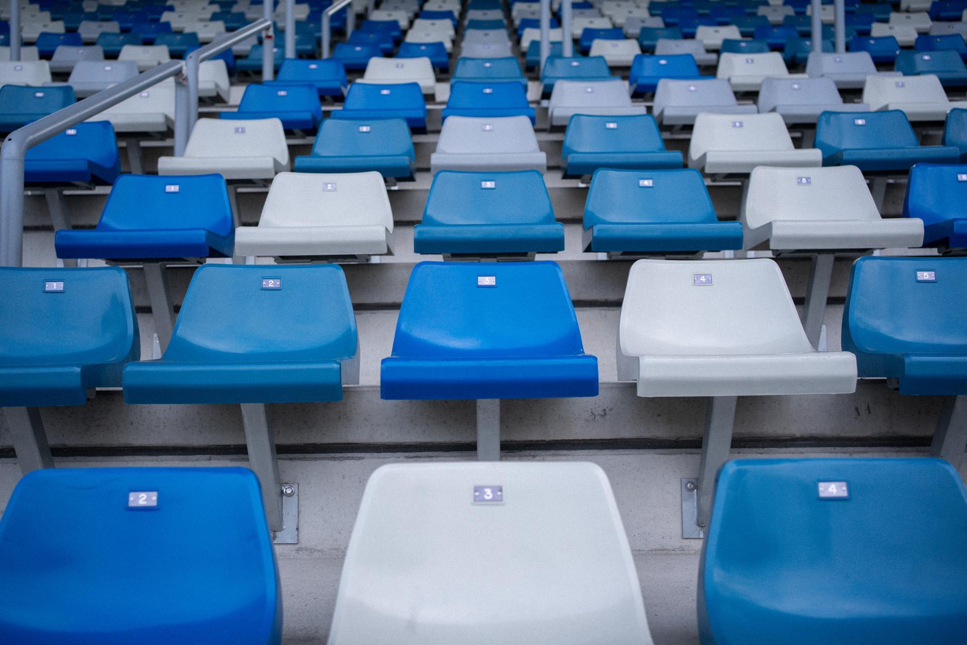Sitzplätze im Lohrheidestadion.