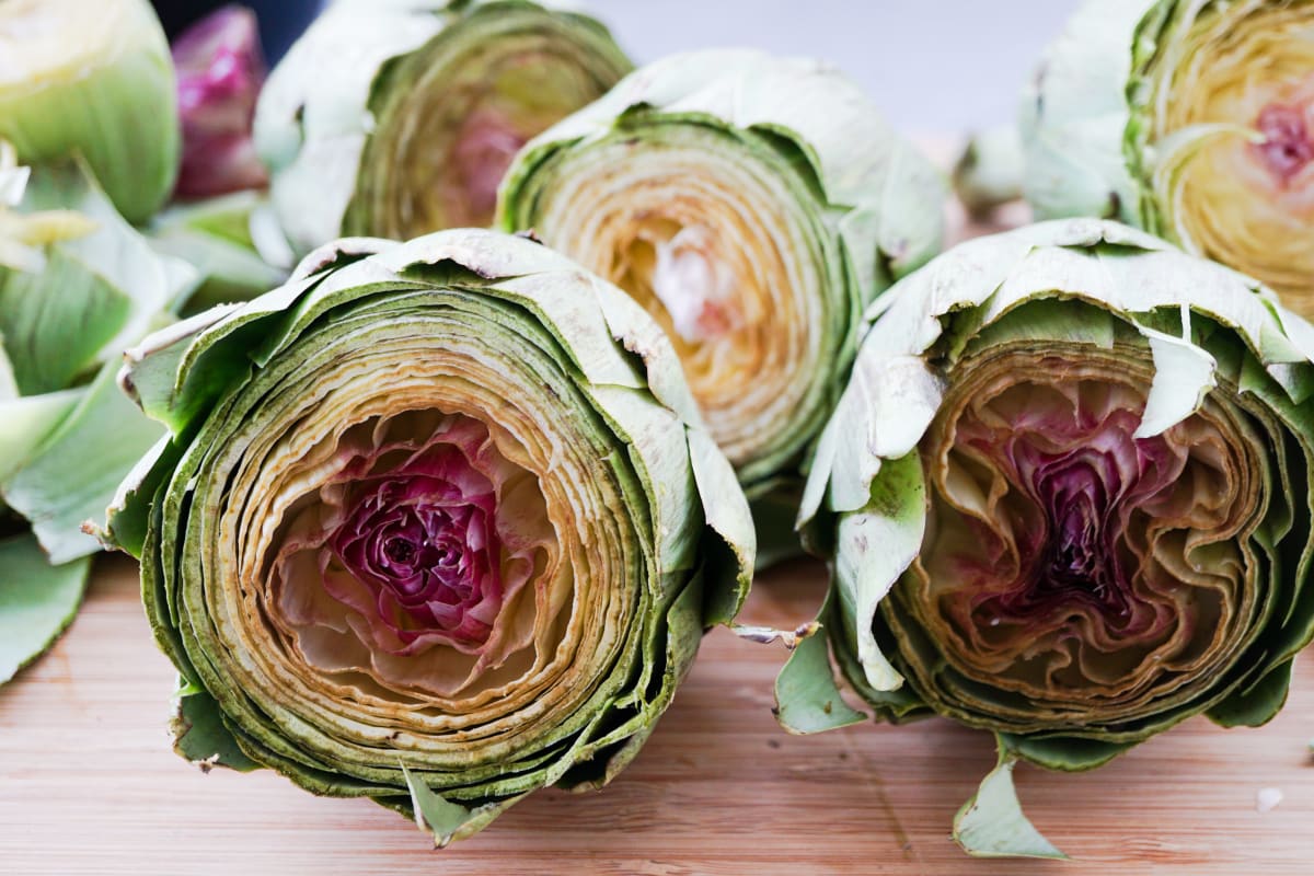 artichokes with top part cut off