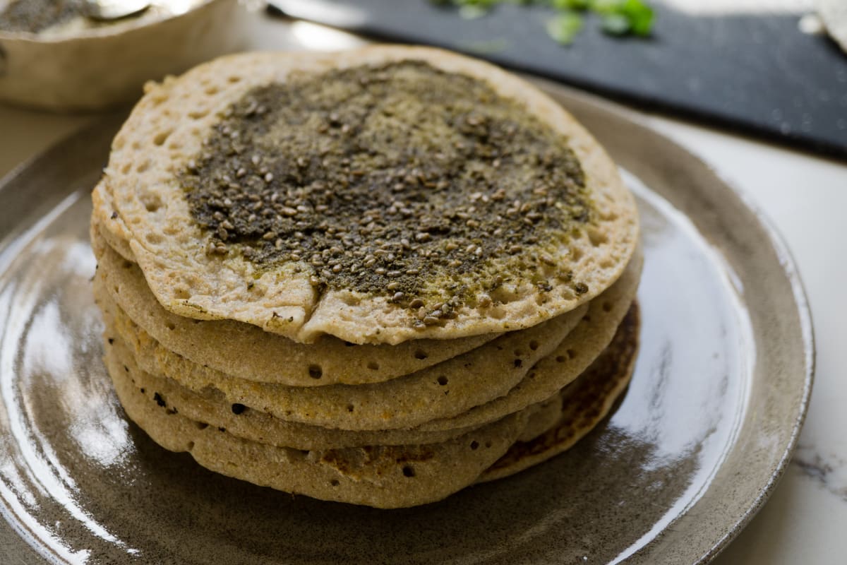 gluten free skillet pita bread with za'atar