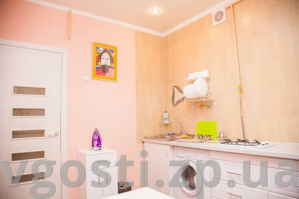 Зняти квартиру вул. 12 Квітня 15