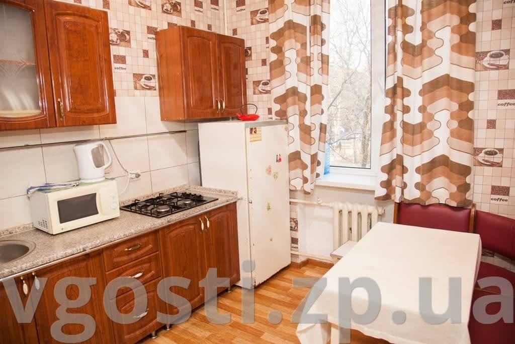 Зняти квартиру вул. Лермонтова 14 (Медінститут, Козак-Палац)