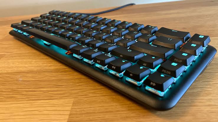Fnatic Streak65 LP Compact Wireless Keyboard