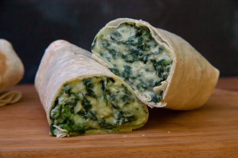Wrap de espinaca a la crema con vitaminas y minerales