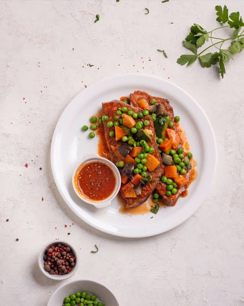 Bife a la criolla con verduras