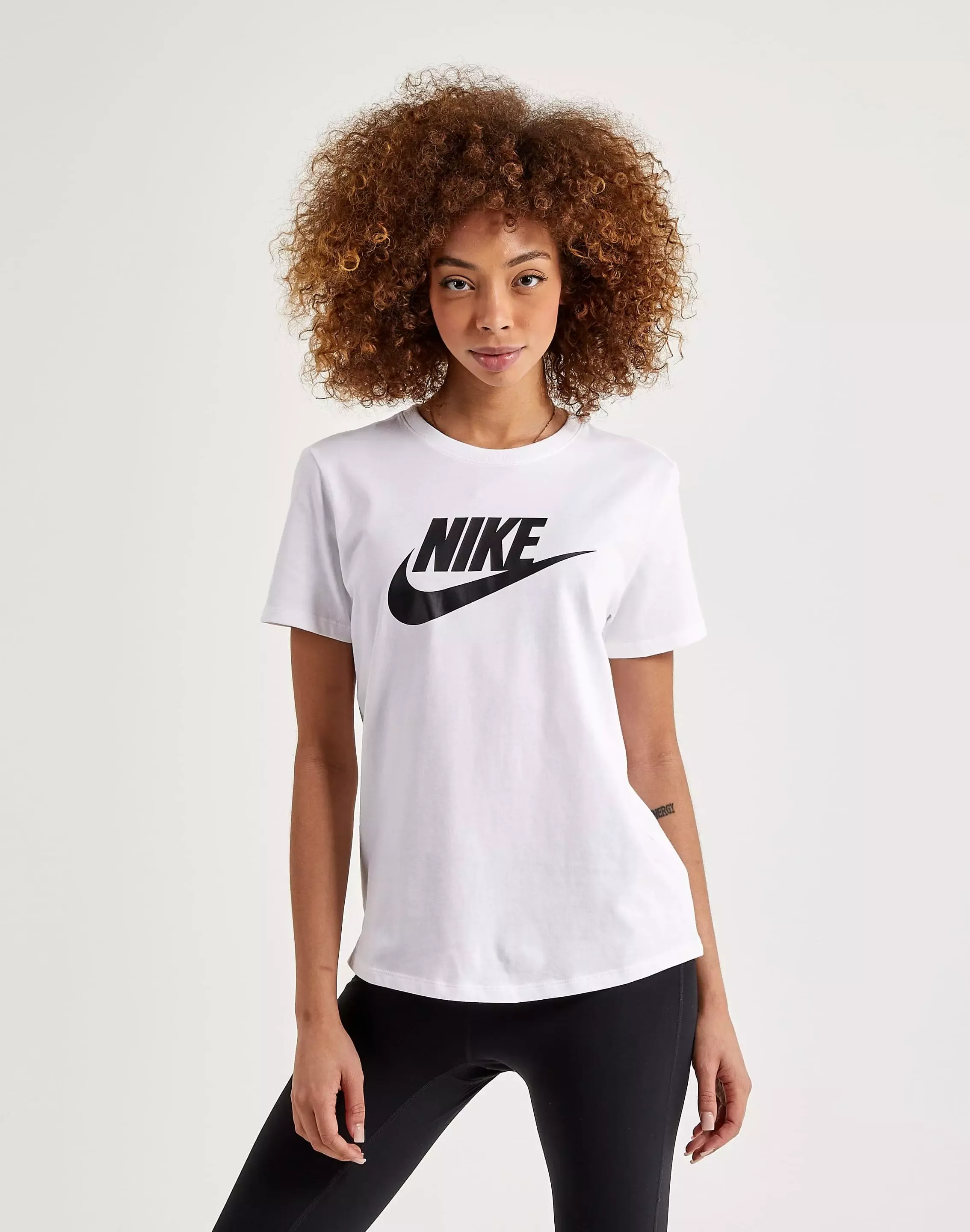 Foto Nike Sportswear Essentials