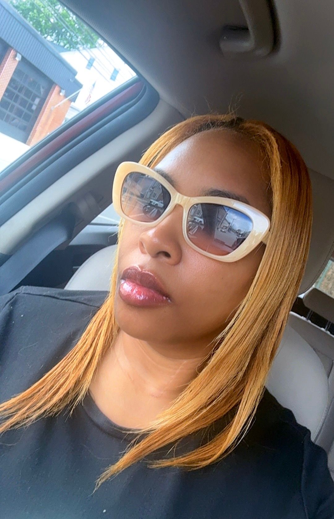 Customer photo 1