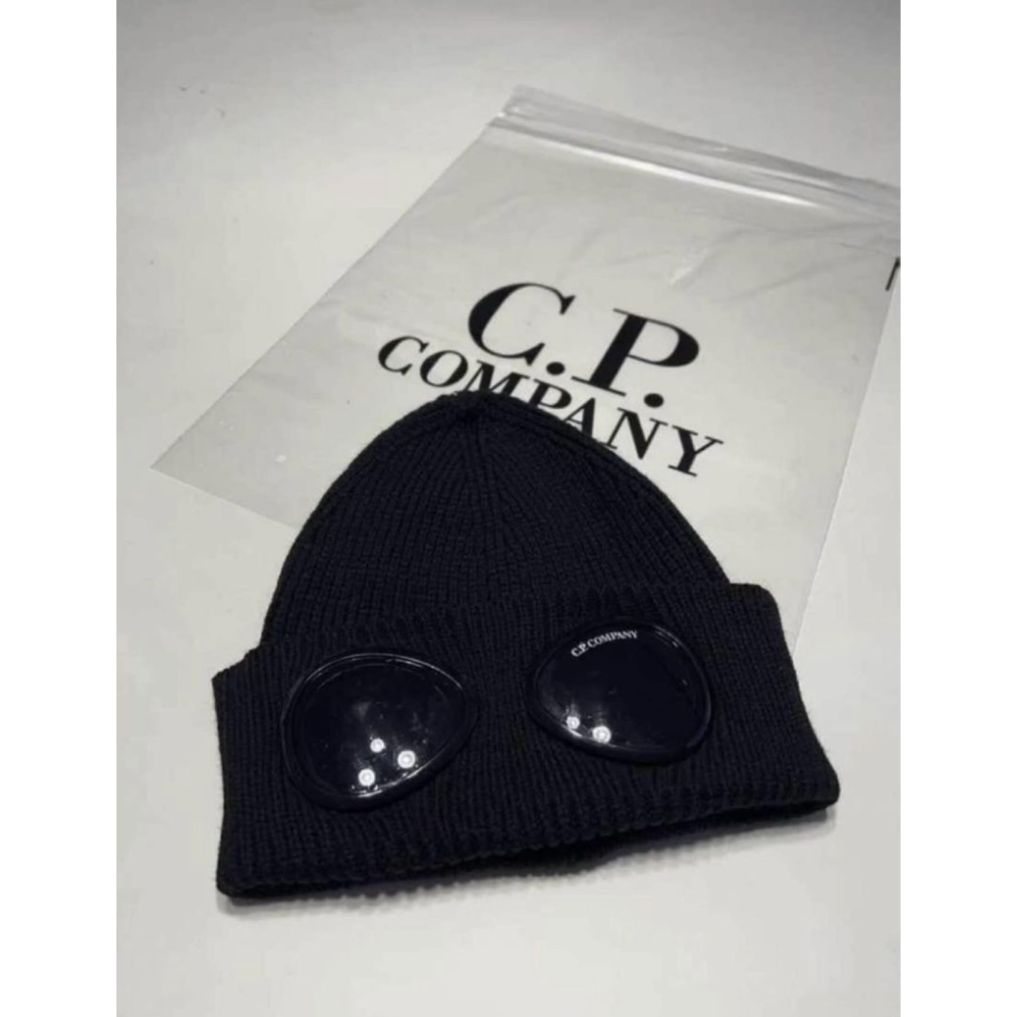 Bonnet CP COMPANY Noir