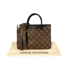 Sac à main en cuir Louis Vuitton  pas cher