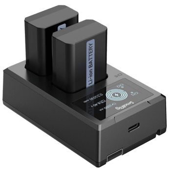 Smallrig 3818 Kit med 2 stk. NP-FW50 -type batterier og dobbel lader m/USB-C inngang