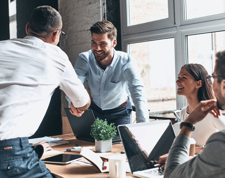Can non-residents be company directors? Can non-residents be company directors?