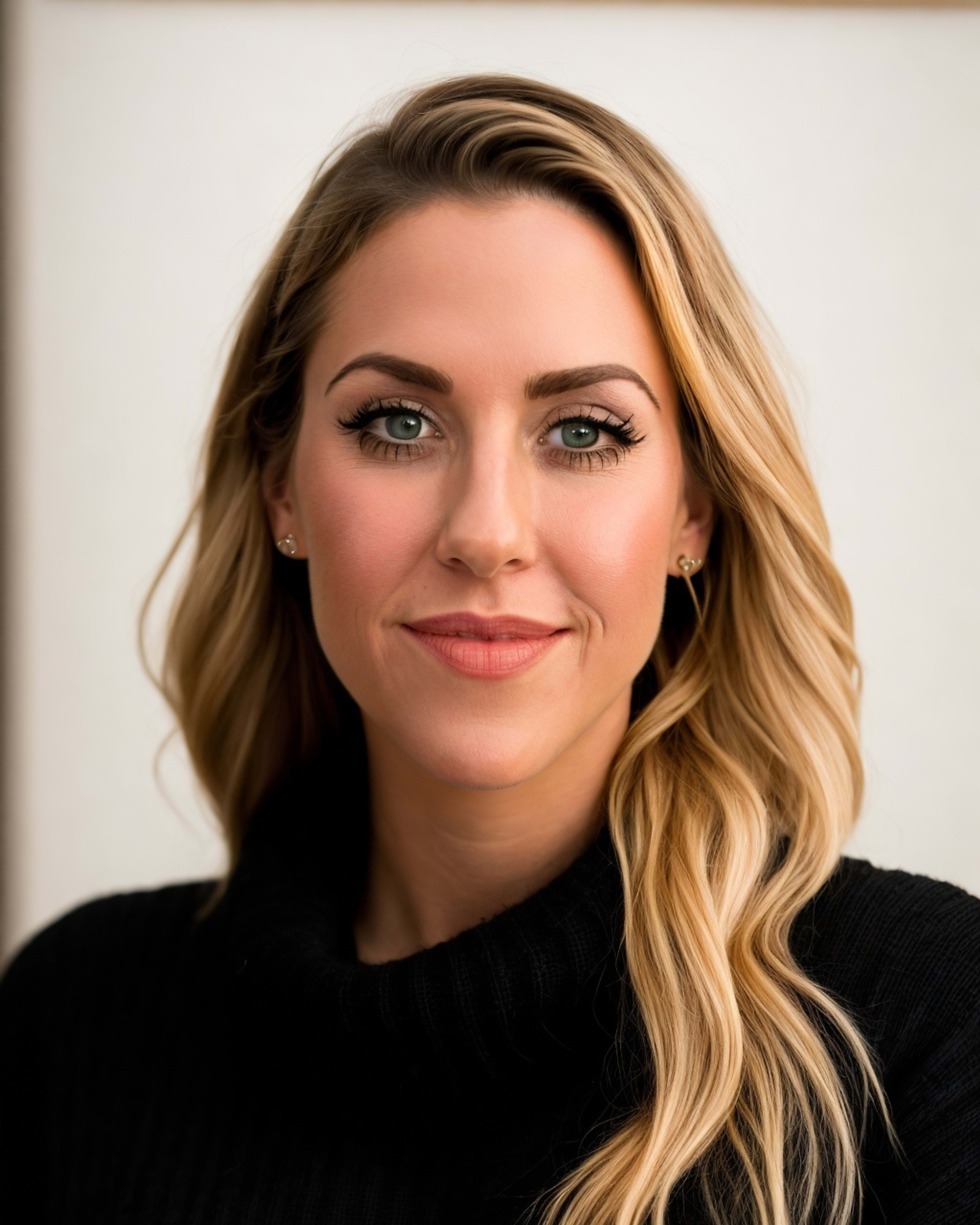 Natalie L Fractional CHRO profile image