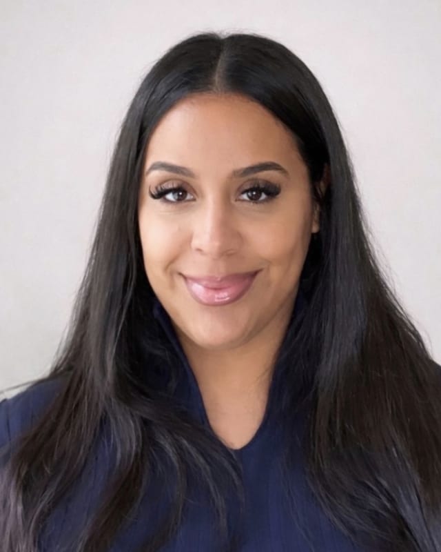 Mariel E Fractional Business Analyst profile image