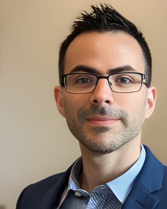 Enrique F Fractional Financial Analyst profile image