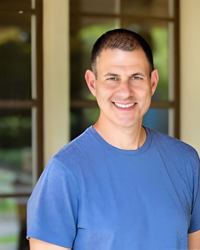 Dave R Fractional CRO profile image