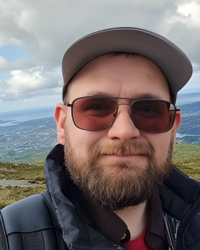 Aaron R Fractional Architect profile image