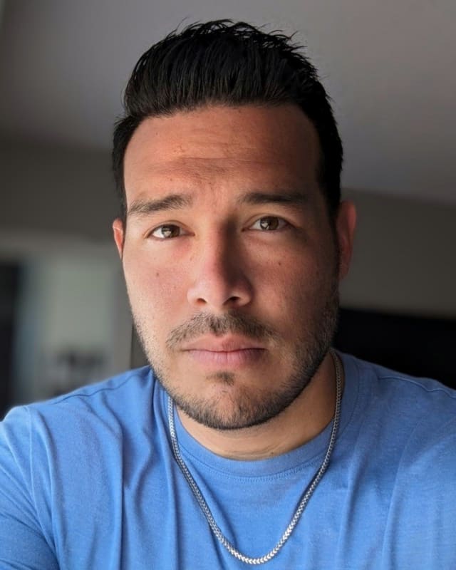 Joey E Fractional Ionic Developer profile image