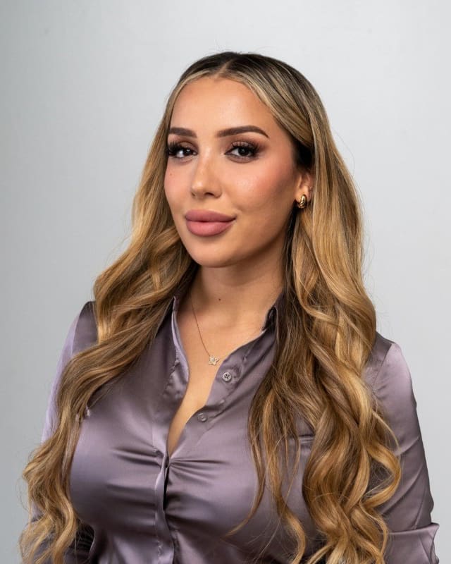Alessandra S Fractional Supply Chain Manager profile image