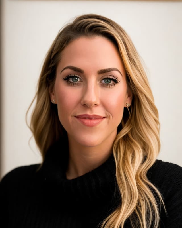 Natalie L Fractional CHRO profile image