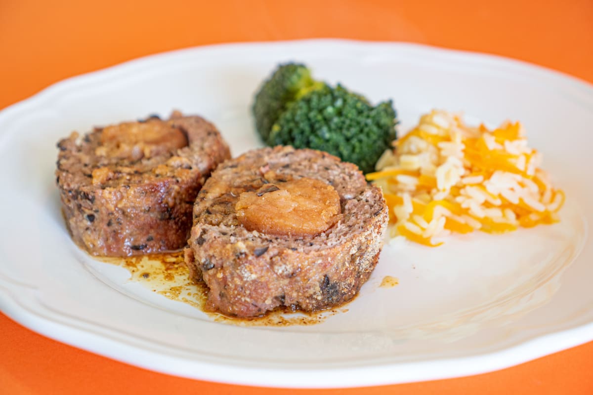 Photo of the recipe Meatloaf Stuffed with 'Farinheira' Sausage and Olives